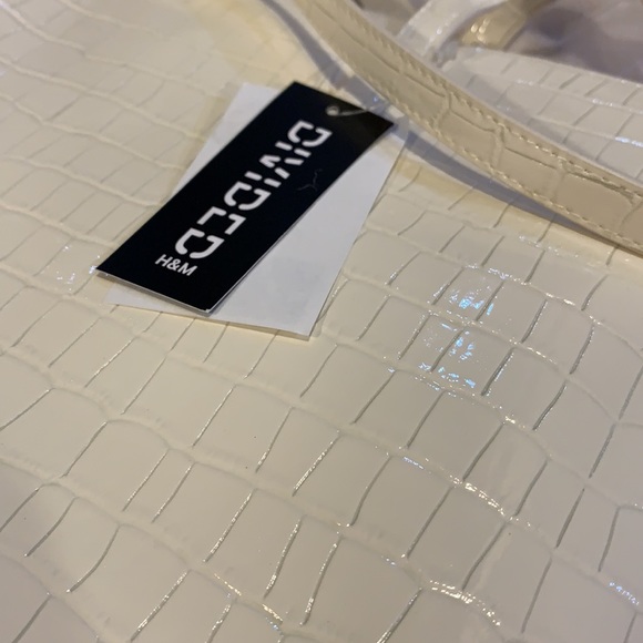 Large Tote - Picture 10 of 10